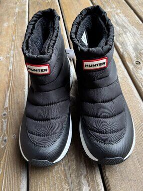 NWT Hunter Annes Black Insulated Waterproof Snow Booties in Women's 10